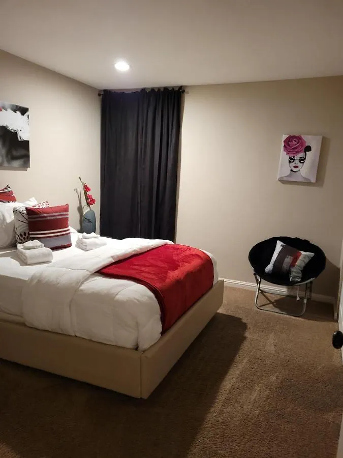 Beautiful 3 Bed/2 Bath Cozy Get Away Home Las Vegas 0*,