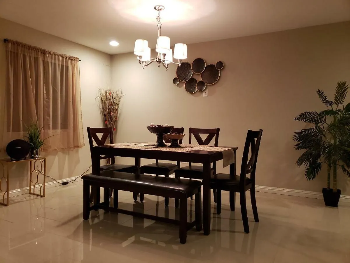 Vakantiehuis Beautiful 3 Bed/2 Bath Cozy Get Away Home Las Vegas